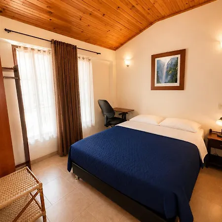 Hostal La Candelaria-3