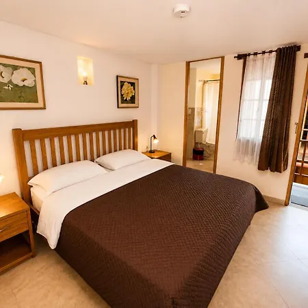 Hostal La Candelaria-3